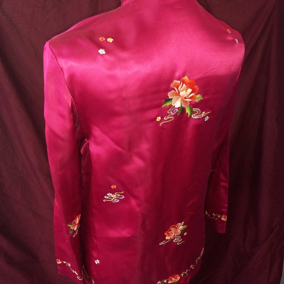 Red silk Chinese blouse (new years deals!!!!!) - Picture 3 of 5